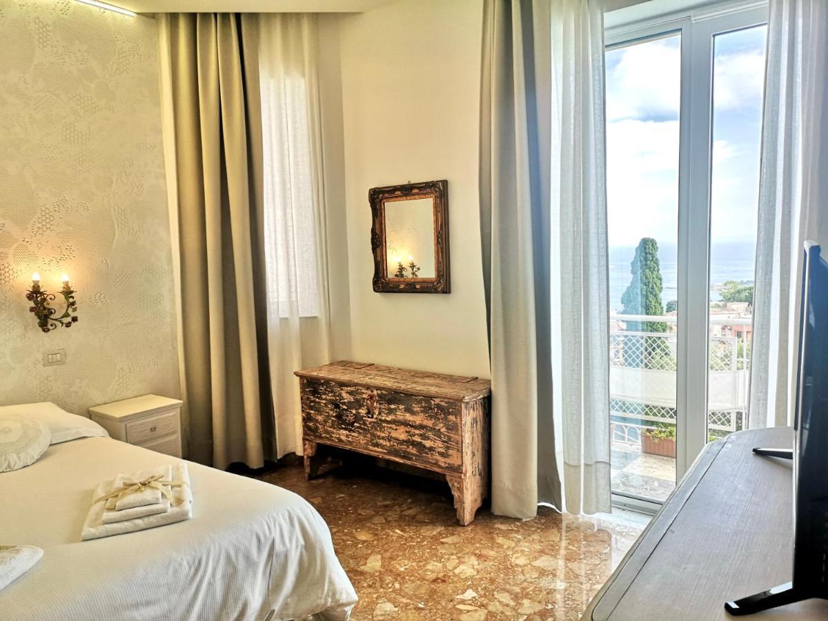 تاورمينا Villa Giannina B&B المظهر الخارجي الصورة