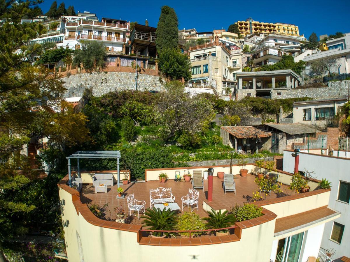 تاورمينا Villa Giannina B&B المظهر الخارجي الصورة