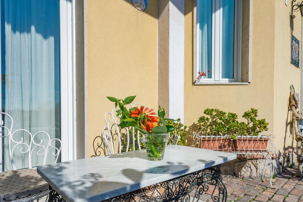 تاورمينا Villa Giannina B&B المظهر الخارجي الصورة