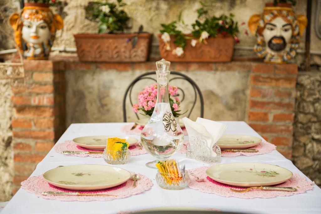 تاورمينا Villa Giannina B&B المظهر الخارجي الصورة