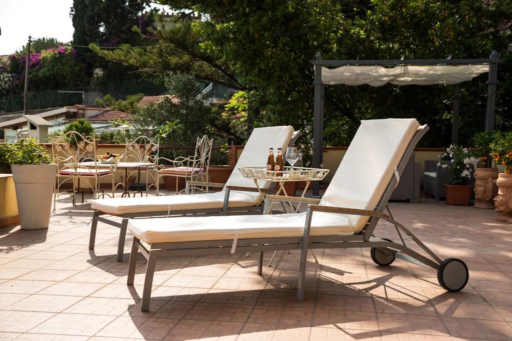 تاورمينا Villa Giannina B&B المظهر الخارجي الصورة